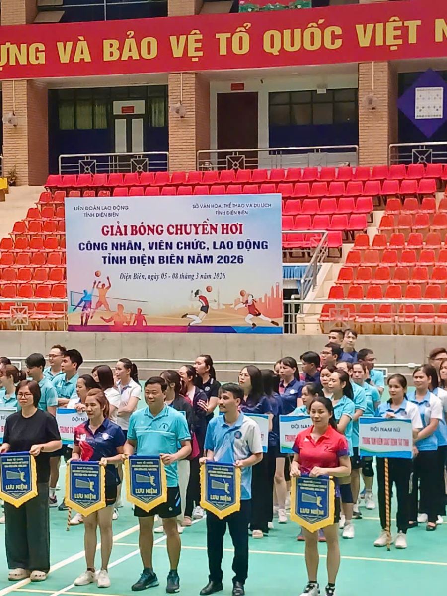 Khai mạc giải bóng truyền hơi công nhân, viên chức, lao động tỉnh Điện Biên